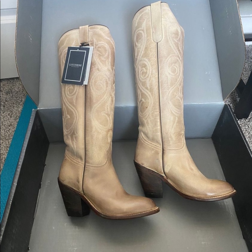 Vanessa boot from Lucchese